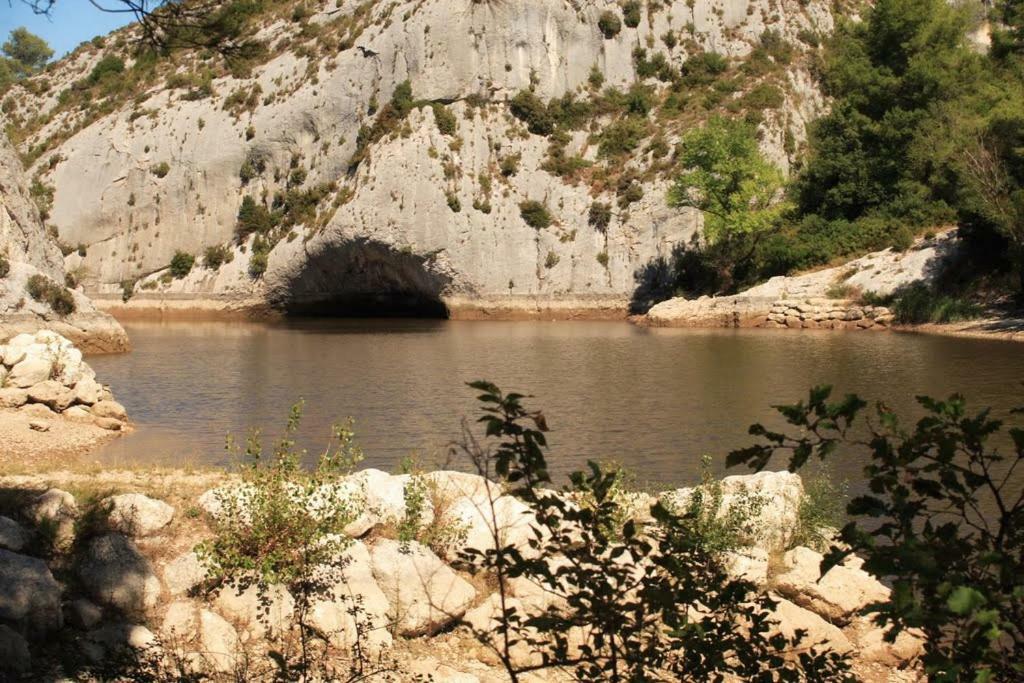 Вілла Le Mazet De Lele Сен-Ремі-де-Прованс Екстер'єр фото